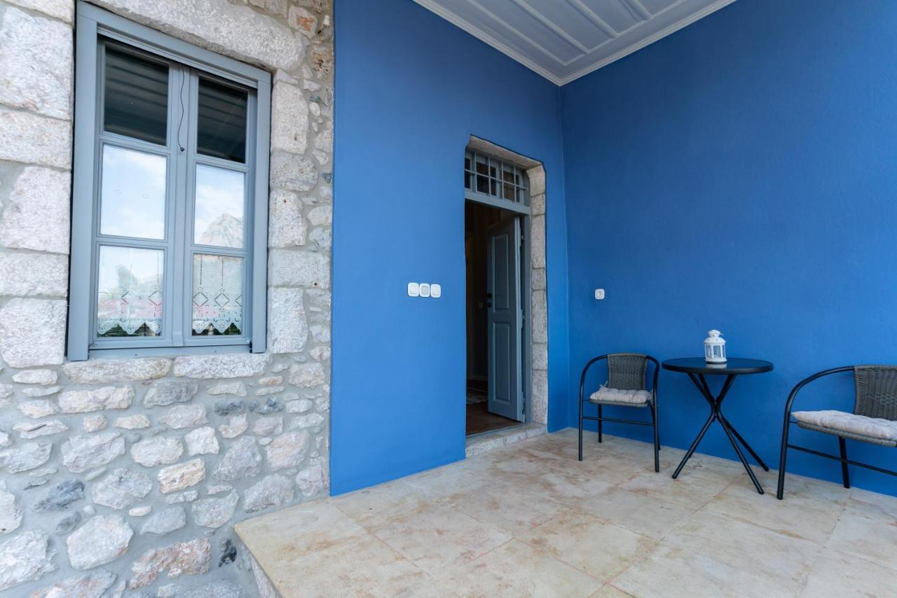 Englezena'S Guesthouse Leonídion Extérieur photo